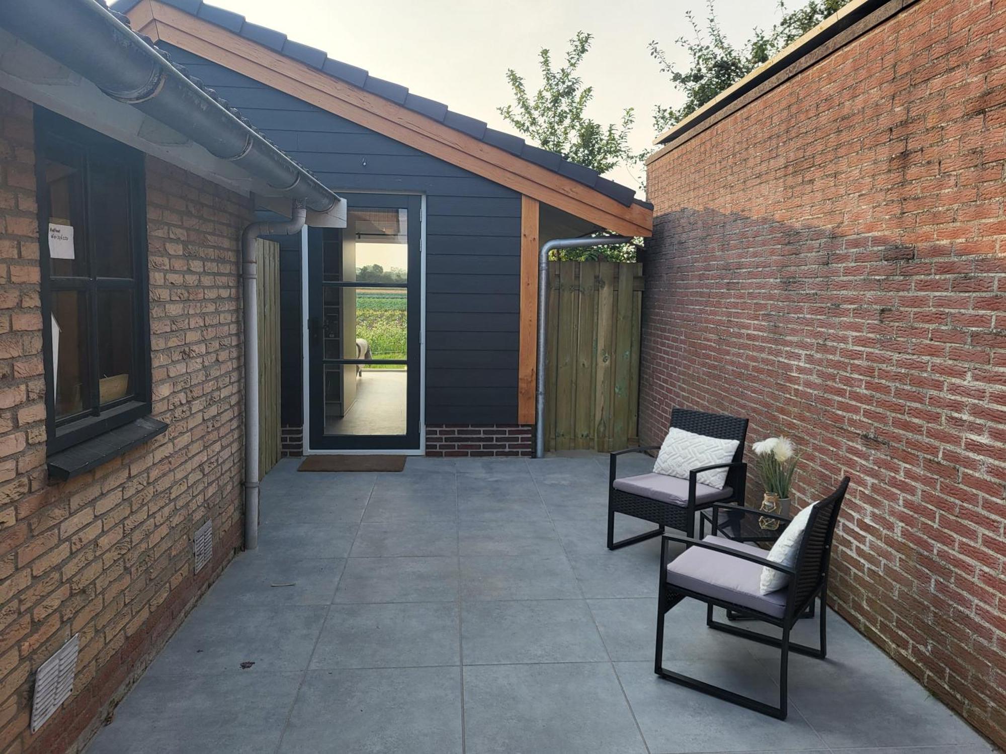 Huisje Mina Vrouwenpolder Exteriör bild